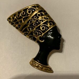 Black and 18kt plated Gold Queen Nefertiti Brooch